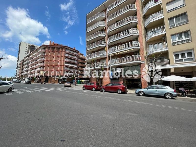 Foto 4a3b4679-4f46-4539-afd8-a1dbde9aed87. Location bureau avec chauffage dans Poble Sec Igualada
