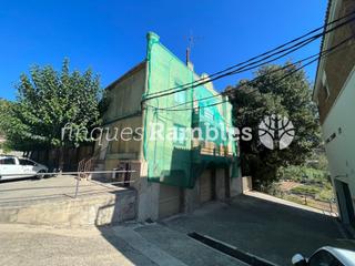 Édifice à Pobla de Claramunt (La)