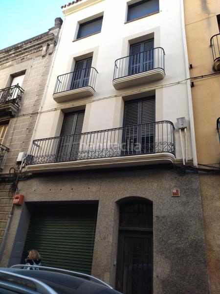 Foto e0caa88f-ac64-4def-8cdf-56168a0d58c5. Lloguer local comercial a Centre Igualada