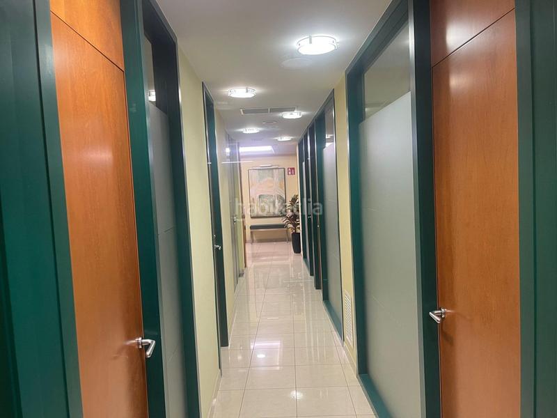Foto dbc9ef6a-9339-41bf-8dd9-e21e82b9c5e5. Rent office space with heating in Poble Sec Igualada