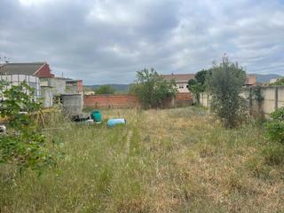 Terrain résidentiel à Vilanova del Camí. Magnífico terreno en el barri de la pau