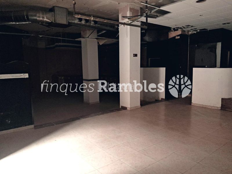 Foto 3034156e-2b11-4b34-a5fc-daa50e8c81e4. Local comercial a Llevant Igualada