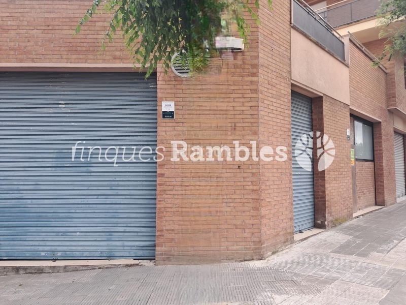 Foto 580936b3-f1d5-4932-af18-62cda330ad19. Local comercial a Llevant Igualada