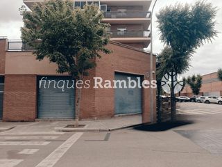 Local Comercial a Llevant. Dos locals en un! acondicional, és teu!