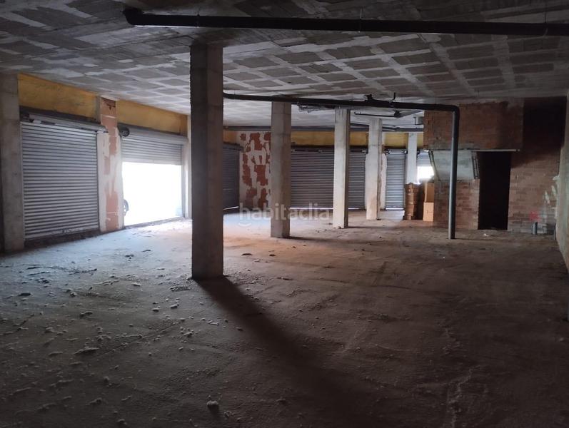 Foto 1324994a-88b0-48e0-be84-645bfd3749de. Alquiler local comercial gran local comercial zona les flors en Igualada