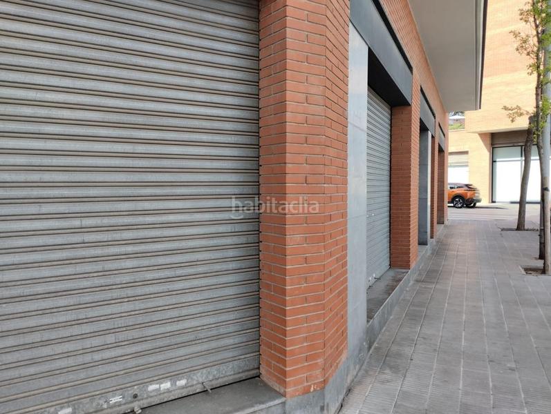 Foto 7f509edb-d3e9-48a4-8a48-1d8beea1b05c. Alquiler local comercial gran local comercial zona les flors en Igualada