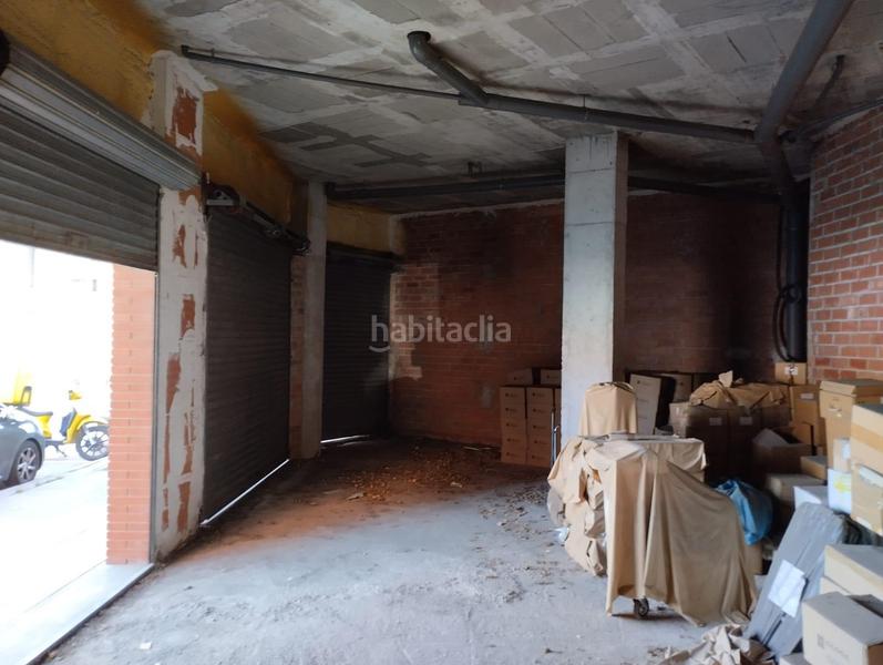 Foto b5b45196-e352-4700-beea-cbe09e2ed995. Alquiler local comercial gran local comercial zona les flors en Igualada