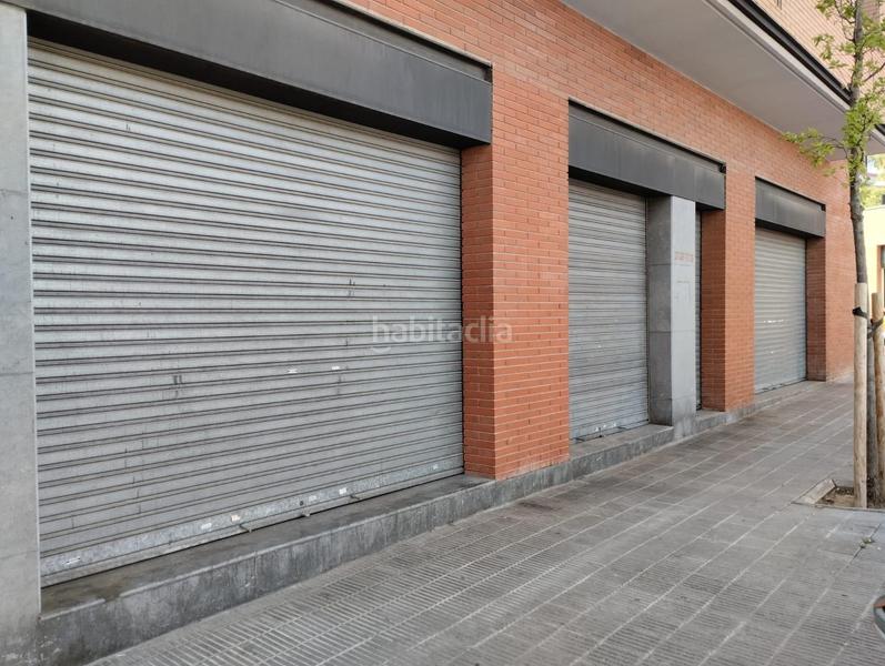 Foto eae8b2ca-a197-4ece-9d83-1b02a78ceb5f. Alquiler local comercial gran local comercial zona les flors en Igualada