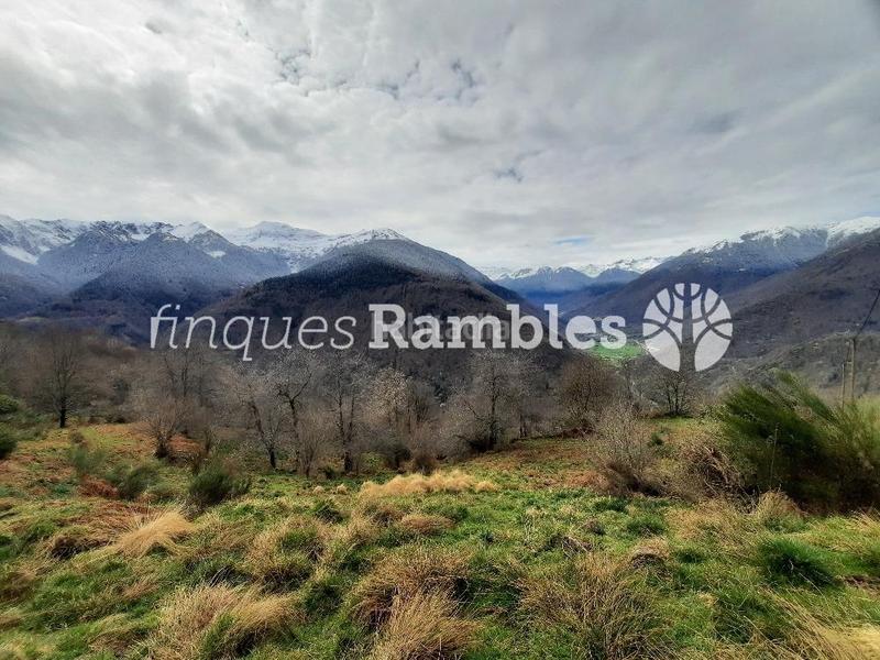 Foto 42a25e91-8335-43b7-a2bf-03a3386d3684. Casa amb calefacció a Canejan