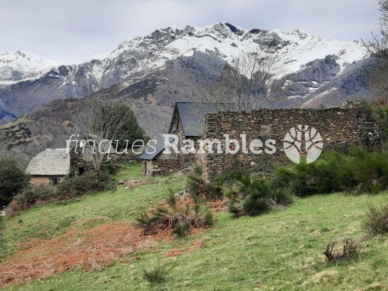 Foto c741d3b5-f9d0-499d-b7ec-fe0c1193c03b. Casa amb calefacció a Canejan