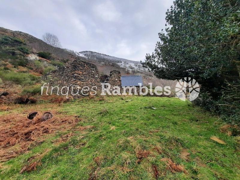 Foto ec54a095-c317-40a3-9f28-3c32fae145d9. Casa amb calefacció a Canejan
