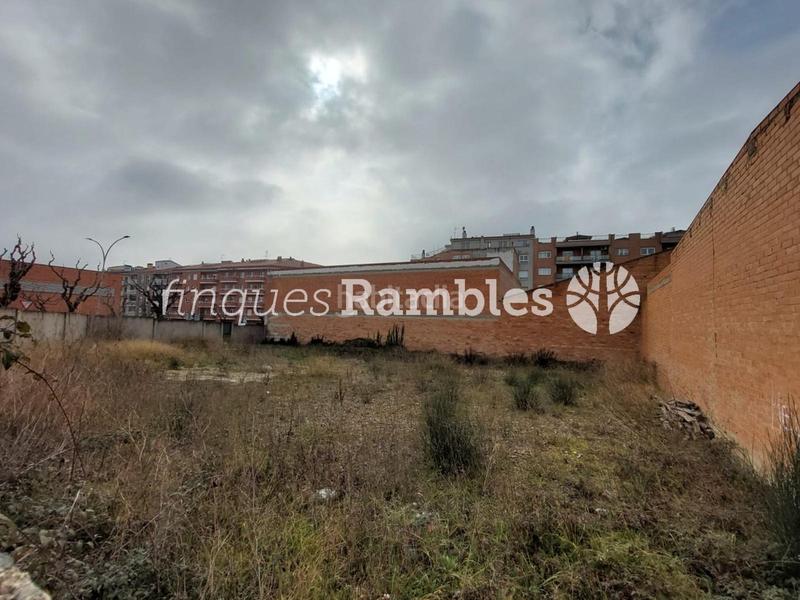 Foto d07b6136-0f6a-4a21-ad78-35be06e76624. Residential plot in Llevant Igualada