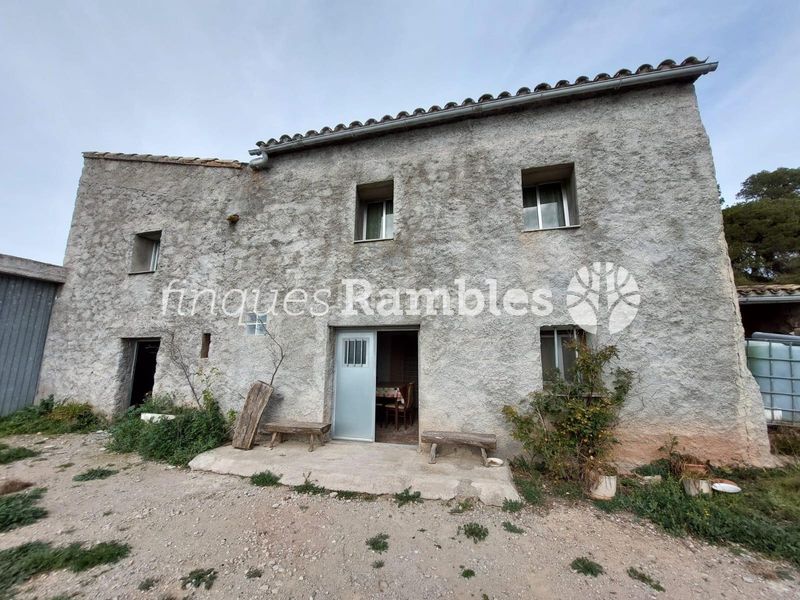 Foto d90ac545-e1cd-4939-999b-ed6068220592. Casa amb aparcament a Argençola