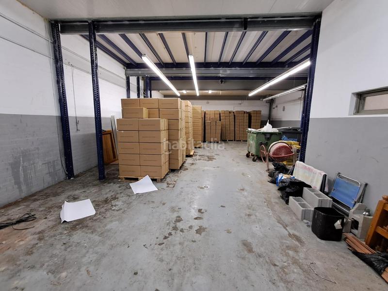 Foto 727a2000-cd2c-4a50-a323-fa141d1f1808. Capannone industriale in Polígon Industrial Igualada