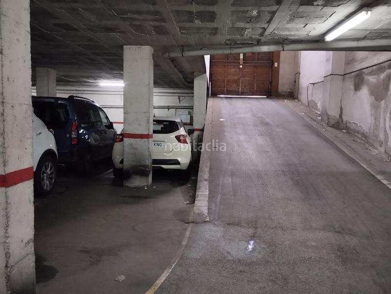 Foto 988cce1f-fced-4ca6-b11f-ae0996579ac1. Parking coche parquing quasi regalat a lavinguda barcelona d en Igualada
