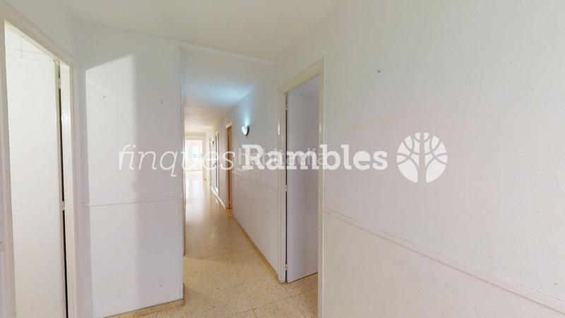 Foto 00a92817-875f-4cb0-8ebb-ae683836ba8f. Pis amb calefacció aparcament a Centre Igualada