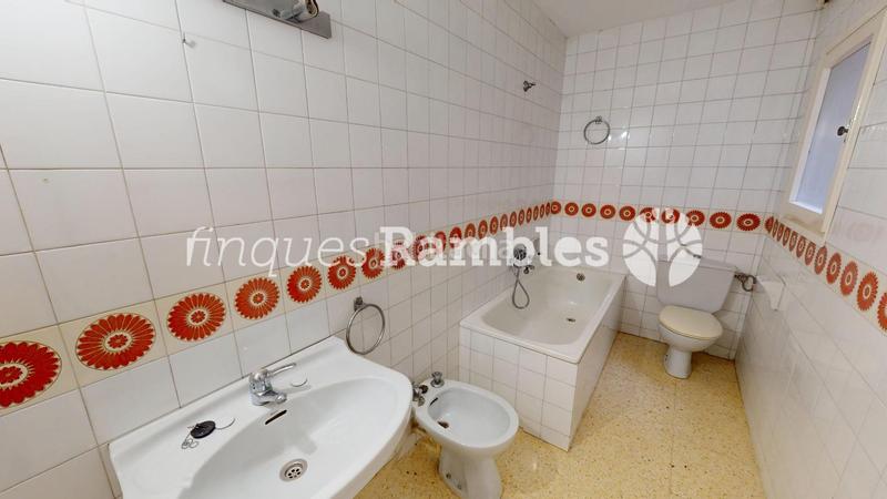 Foto 436ad906-bb0c-4088-b559-acd484e1a86d. Pis amb calefacció aparcament a Centre Igualada