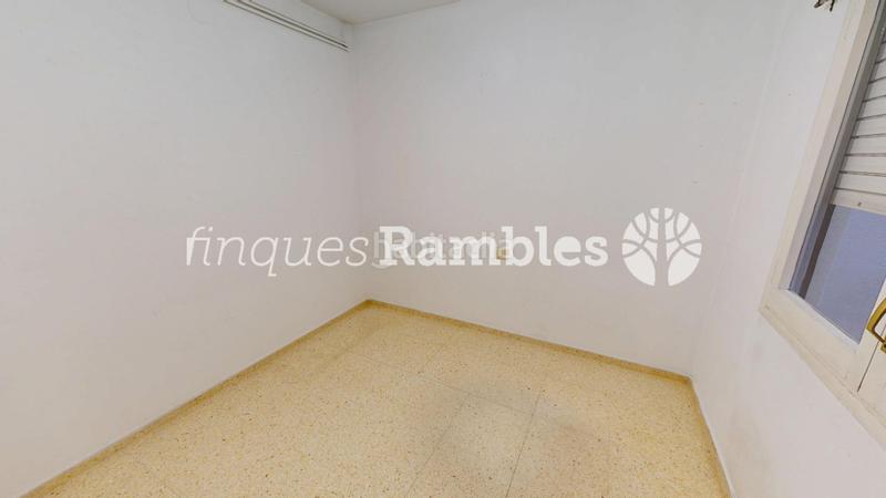 Foto 44ff0026-e328-4914-8e76-9dd40abbc228. Pis amb calefacció aparcament a Centre Igualada