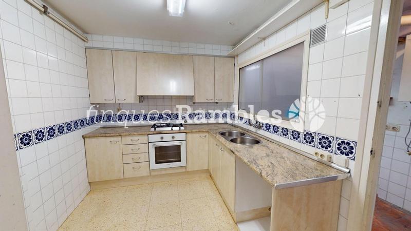 Foto a22befa3-f85d-4221-b04e-8c000cc518b0. Pis amb calefacció aparcament a Centre Igualada