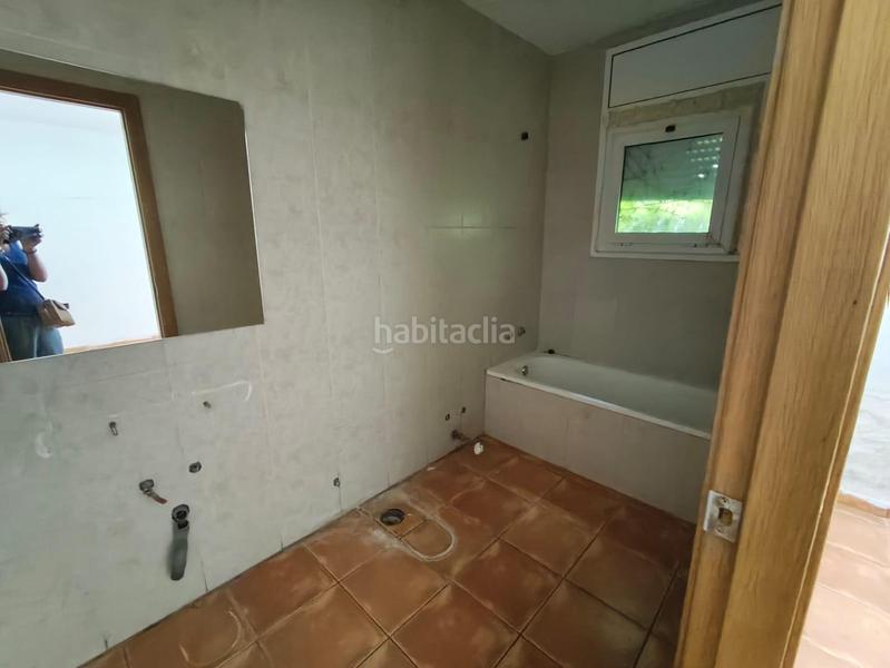 Foto 7e938811-cef7-4f33-8845-da27b2d03df6. Haus mit parking in Torre de Claramunt (La)