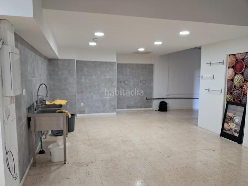 Foto d40ac195-091e-4d8c-83a0-488e9ee42840. Lloguer local comercial a Poble Sec Igualada