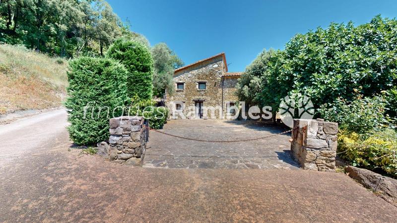 Foto 89dfab5c-0b5b-43cb-a225-72ab784ae800. Casa finca exclusiva en la garrotxa 46 hectáreas de naturaleza y tranquilidad en Mieres