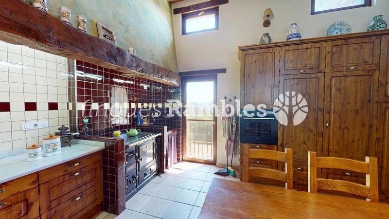 Foto f5fdc942-3f4e-4f8a-8af6-636fc23f9e1b. Casa finca exclusiva en la garrotxa 46 hectáreas de naturaleza y tranquilidad en Mieres