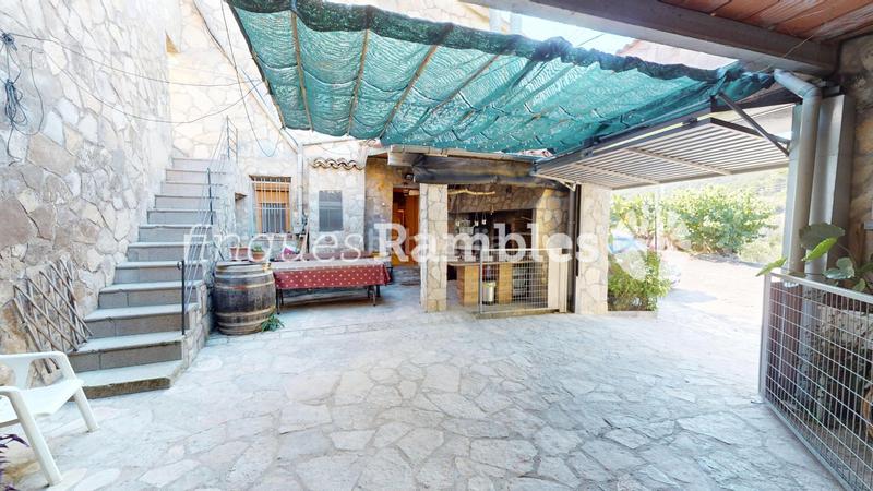 Foto 03a3e77a-cbae-411d-a3f2-0ed2e22572bb. Casa amb calefacció aparcament piscina a Copons