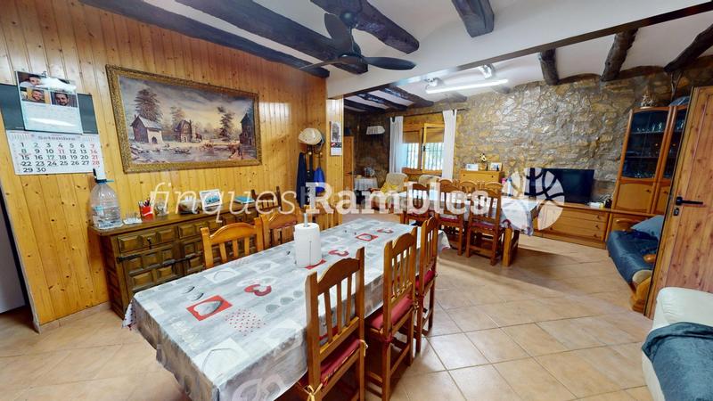 Foto 813bb6a2-8fab-47be-a31a-49086b6599f7. Casa amb calefacció aparcament piscina a Copons