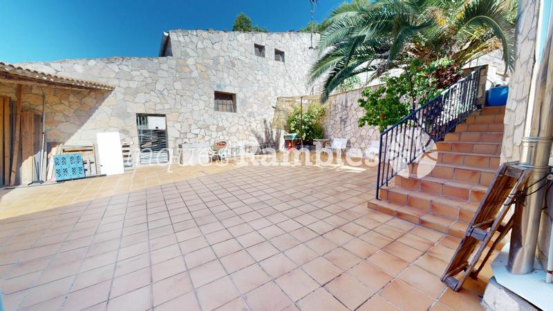 Foto 98e63fb6-9276-4a5e-8ff4-02949e60be97. Casa amb calefacció aparcament piscina a Copons