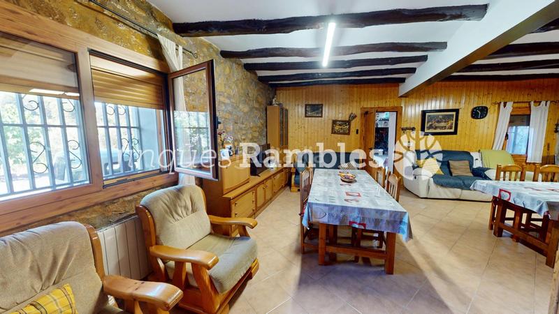 Foto b43f040b-e4ce-49e5-8098-41629b24c54f. Casa amb calefacció aparcament piscina a Copons