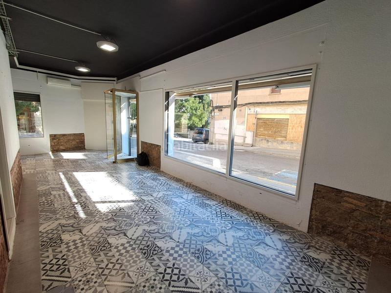 Foto 271b5403-f607-4351-97db-41a8c12aa724. Alquiler local comercial local en lloguer centre en Igualada