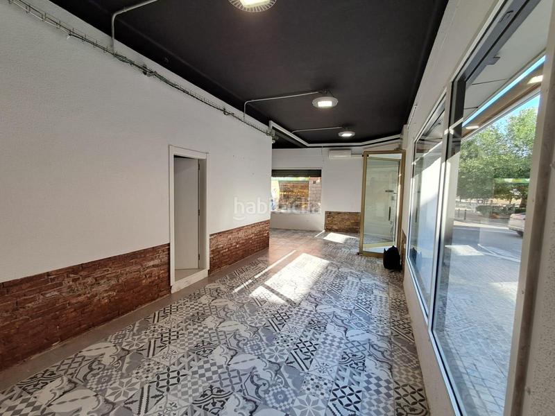 Foto 34ca3788-8bab-4004-8e77-39e1acc7ba48. Alquiler local comercial local en lloguer centre en Igualada