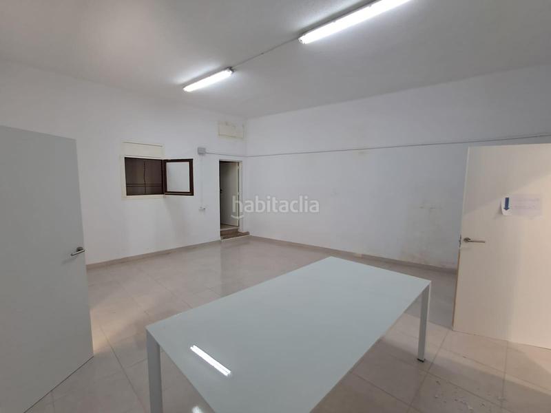 Foto 59adc367-c757-4eee-8735-525fbb4228c2. Alquiler local comercial local en lloguer centre en Igualada