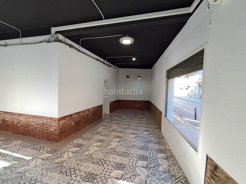 Foto b1f93eda-4c8c-462b-a398-1cc3430eb6a0. Alquiler local comercial local en lloguer centre en Igualada