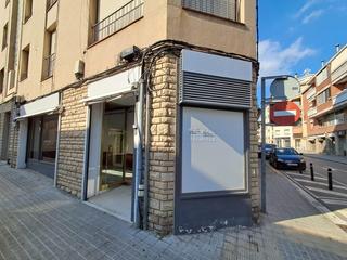 Lloguer Local Comercial a Poble Sec. Local en lloguer igualada centre