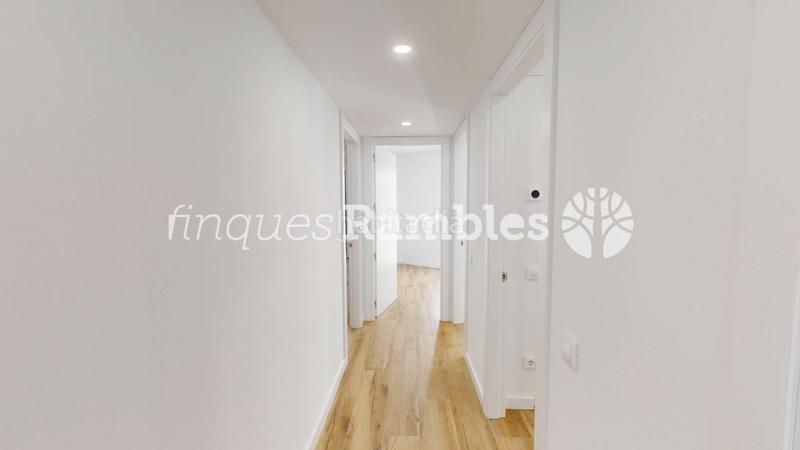 Foto 387bc126-79ce-4aae-a527-ab49140f2a88. Piso promoció dobra nova a la plaça del rei en Centre Igualada