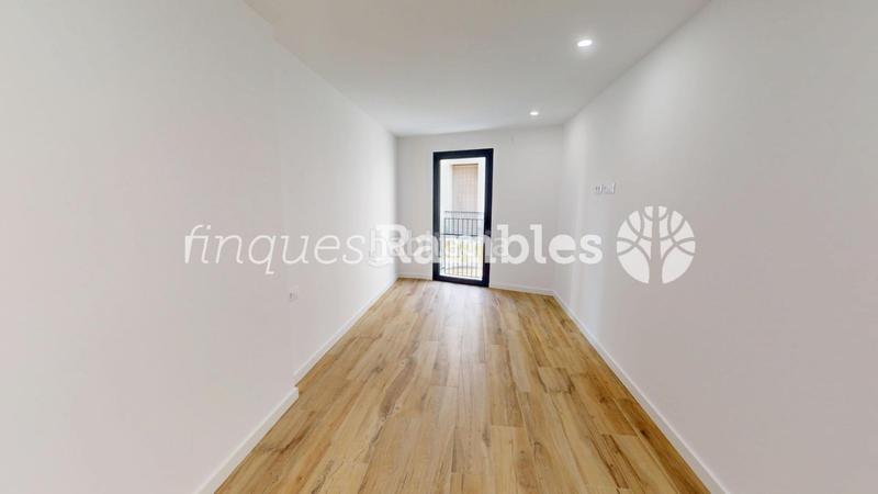 Foto 421ded73-6e82-4683-9f4e-3b86eddcc146. Piso promoció dobra nova a la plaça del rei en Centre Igualada