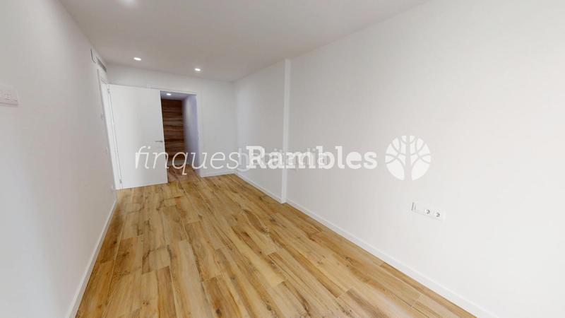 Foto 780d72c0-04cd-4c89-aa36-13e9a30059c0. Piso promoció dobra nova a la plaça del rei en Centre Igualada