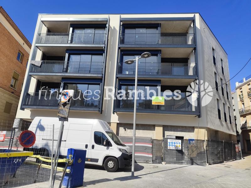 Foto d12f9d18-316a-4651-b429-1daff0b8cb22. Piso promoció dobra nova a la plaça del rei en Centre Igualada