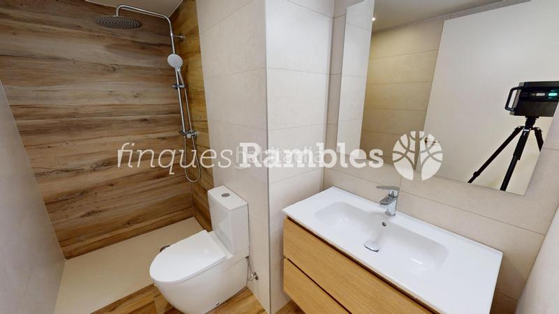 Foto ead2c14d-f6e7-422e-b090-489f60e1f541. Piso promoció dobra nova a la plaça del rei en Centre Igualada