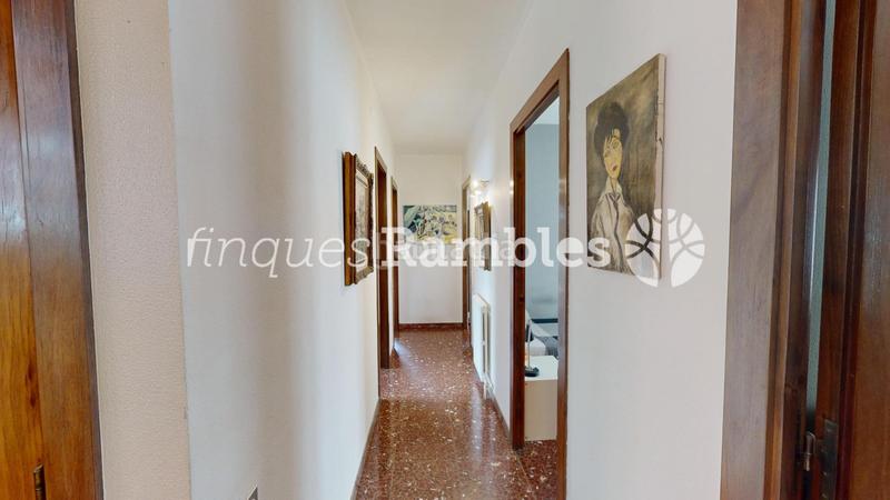 Foto 47bc163a-7f0a-4e71-b13f-234ce044c28e. Casa preciosa torre amb gran jardí i piscina a set camins en Igualada