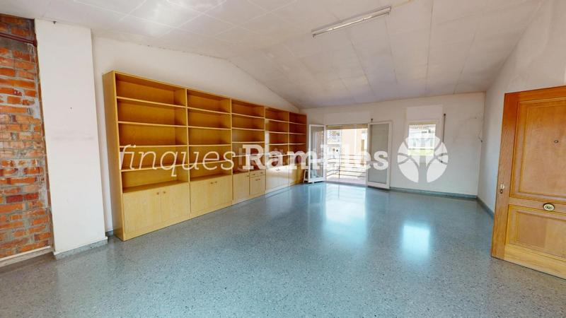 Foto 025bdfcd-e023-4a65-a8bd-ed31a47b8d7c. Casa amb calefacció aparcament a Ponent - Set Camins Igualada
