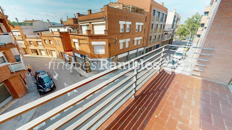 Foto 91d65464-a9b4-4b06-ae93-76c704f2378f. Casa amb calefacció aparcament a Ponent - Set Camins Igualada