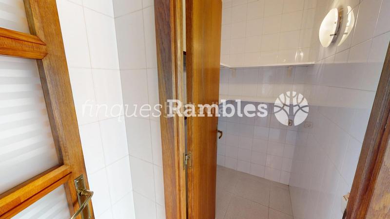 Foto b88e5a21-9972-4b9f-8cfa-e3872beb57fb. Casa amb calefacció aparcament a Ponent - Set Camins Igualada