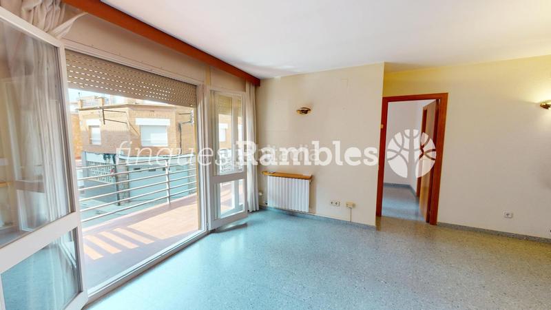 Foto dfe33890-c8dd-4fb9-9580-7f2e07255008. Casa amb calefacció aparcament a Ponent - Set Camins Igualada