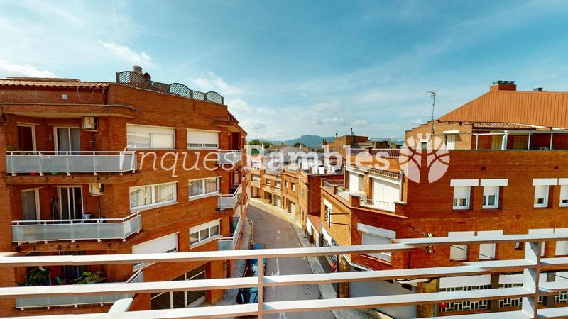 Foto f89f2cb8-abb6-4ea7-8bd1-bef74d8ae05e. Casa amb calefacció aparcament a Ponent - Set Camins Igualada