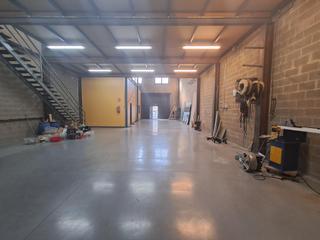 Bâtiment à usage industriel à Polígon Industrial. Nave en venta en poligono industrial les comes de igualada