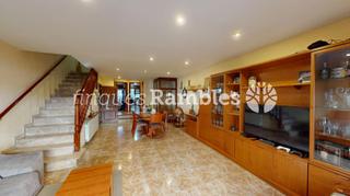 Casa en Pobla de Claramunt (La). Casa a ple centre de capellades