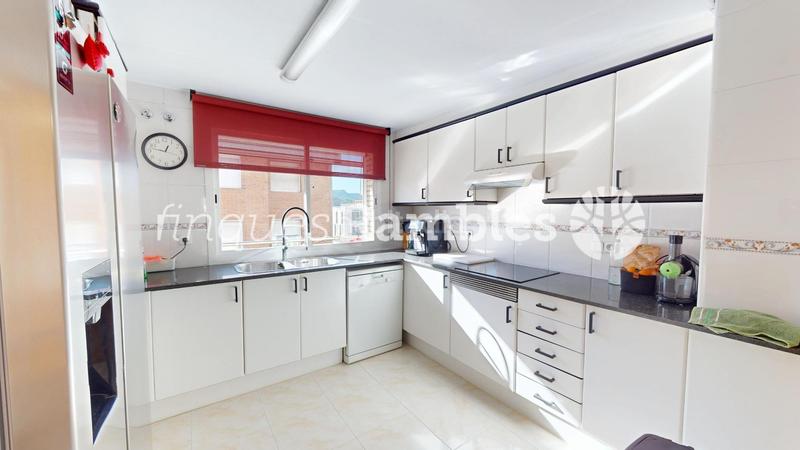 Foto 18a724f1-a18d-433a-ab0b-6622341ac827. Appartement avec chauffage parking dans Llevant Igualada